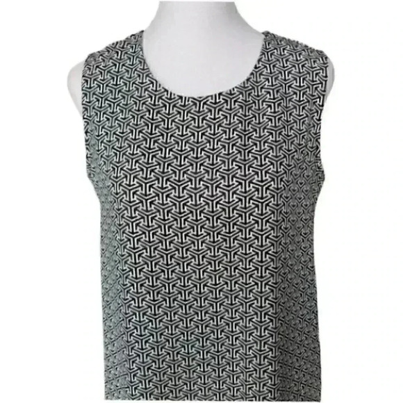 Adrienne Vittadini Sleeveless Shift Dress 4 - Picture 4 of 5